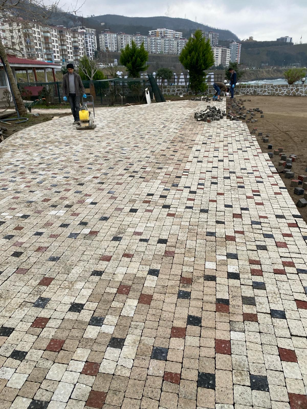Parke Taşı ve Kilitli Parke Taşı Arasındaki Farklar